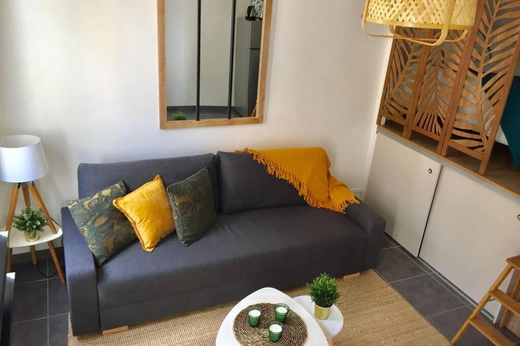 Studio 12 Vieux Port Apartment La Ciotat Exterior photo
